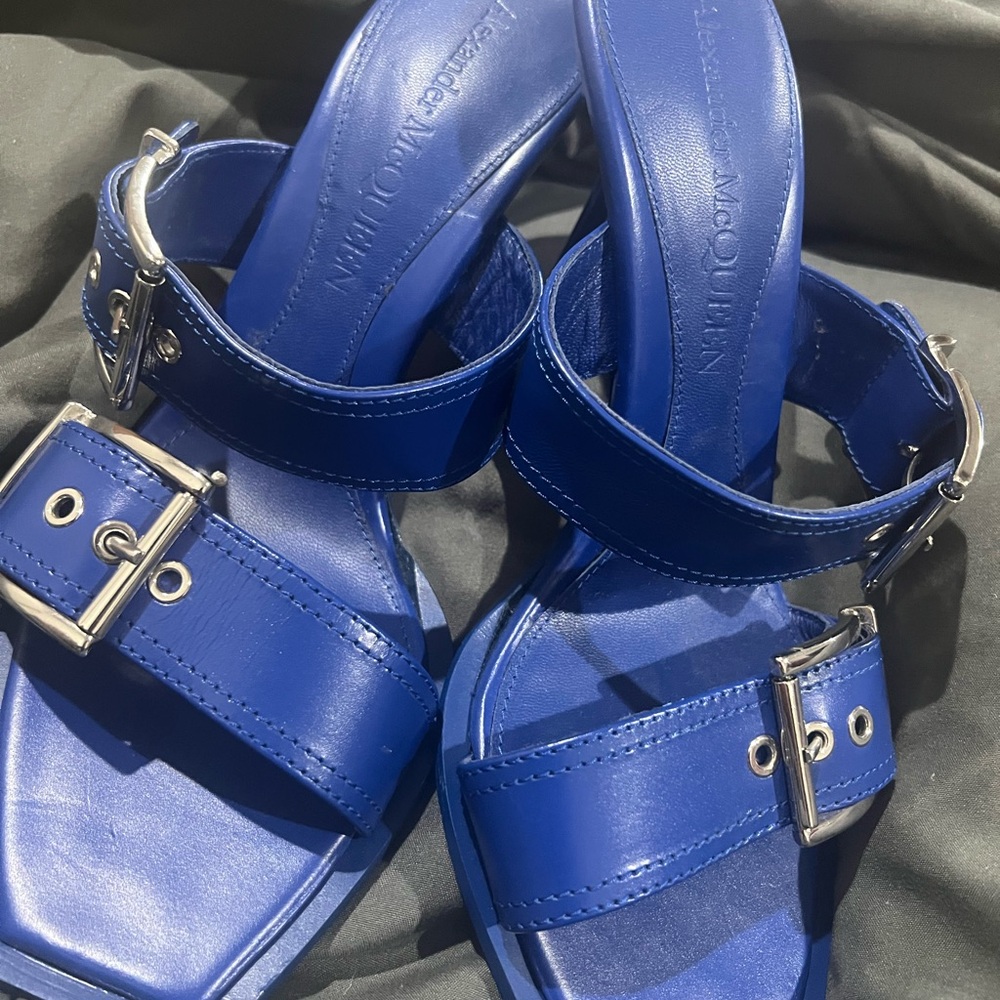 Alexander McQueen Vibrant Blue Buckle Sandals